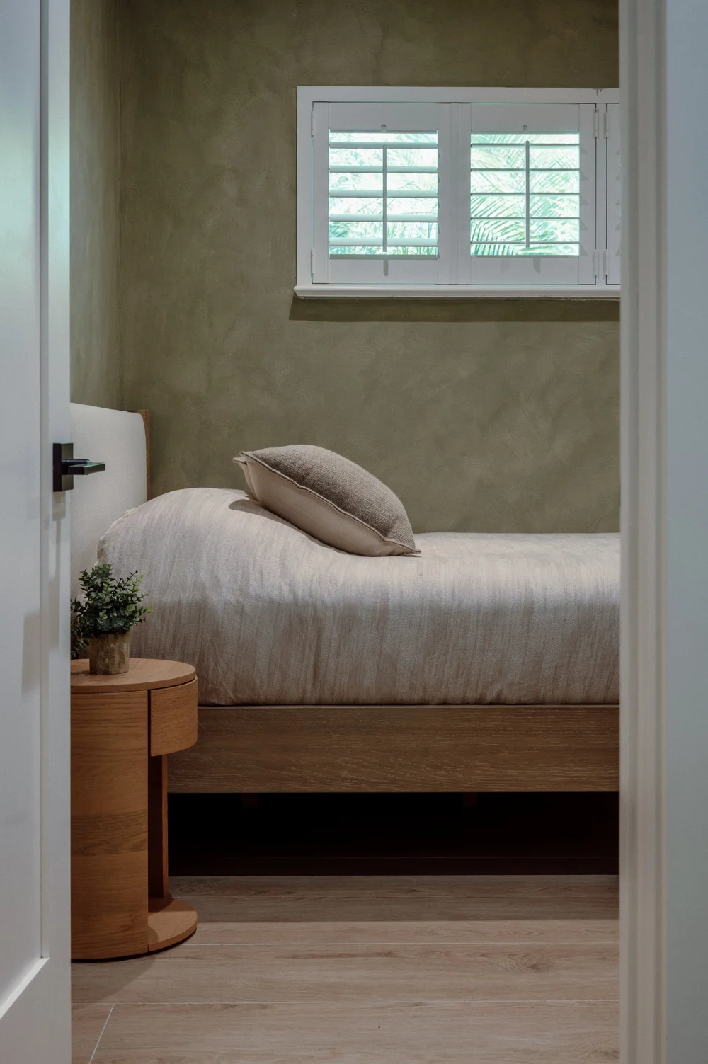 Pinecrest Residence interior 9